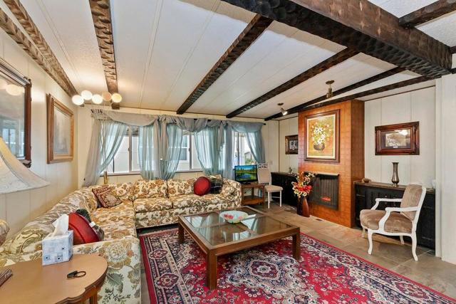 74711 Dillon Road, Desert Hot Springs CA: https://media.crmls.org/mediaz/b48b2723-ec45-4fec-9766-5abbaa9b8964.jpg