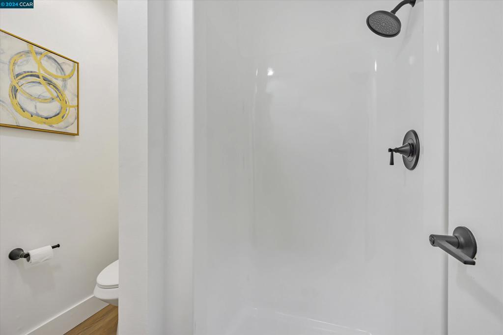 https://media.crmls.org/mediaz/b48b5b43-9f62-4207-92b8-589649c8beec.jpg?preset=X-Large