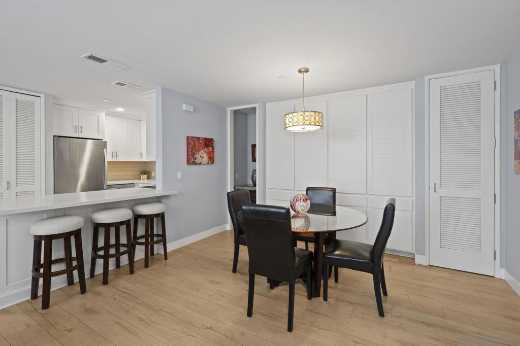 4082 Albatross St - photo 2