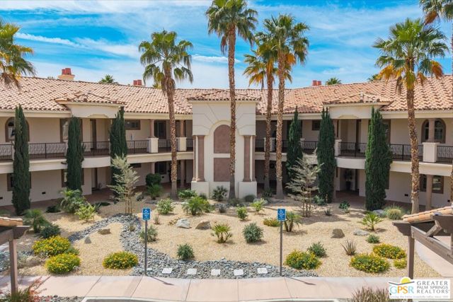 2010 Via San Martino, Palm Desert CA: https://media.crmls.org/mediaz/b48e0ba1-ab0d-47de-ac03-4889e047162a.jpg