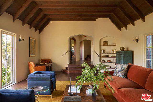 Image 3 of 35 For 1960 Escarpa Drive