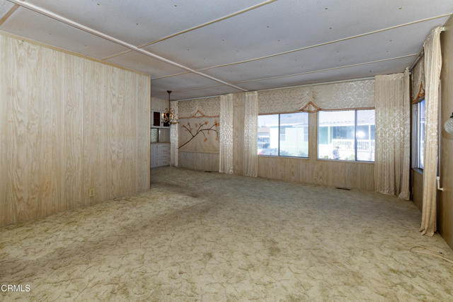 1264 Tree Lane, Oxnard CA: https://media.crmls.org/mediaz/b48f617e-aa68-4d32-ac93-be250a515068.jpg