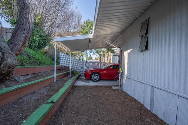 13624 Monte Del Sol, Castroville CA: https://media.crmls.org/mediaz/b4903493-96bd-45e4-83b9-0bfcfe25a696.jpg