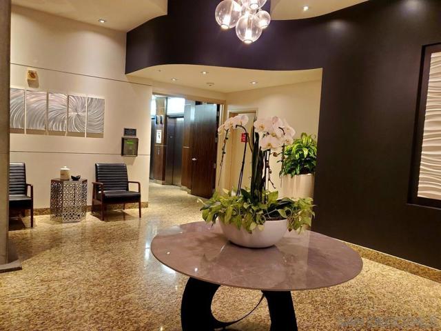 1080 Park Blvd, San Diego CA: https://media.crmls.org/mediaz/b490698a-2c81-4f36-9531-4cd7732012f8.jpg