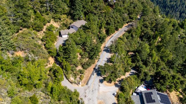 26025 Highland Way, Los Gatos CA: https://media.crmls.org/mediaz/b490f2e2-ce80-4aa6-afb4-1c9c5b71dda9.jpg