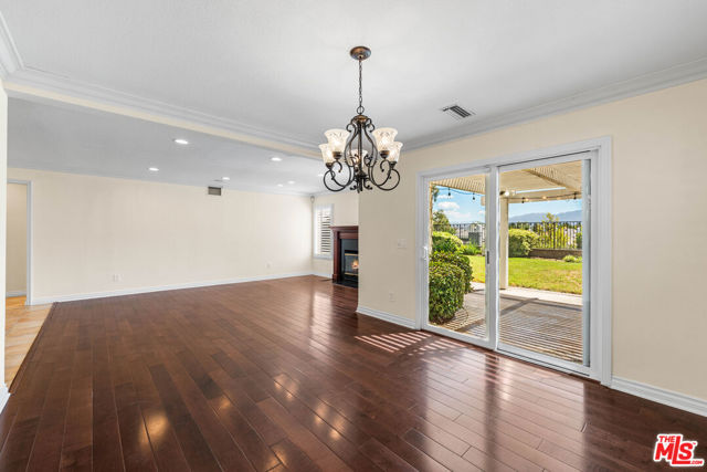26065 Bellis Drive, Valencia CA: https://media.crmls.org/mediaz/b49123a9-7000-4f73-9bc2-c4410d06c96a.jpg