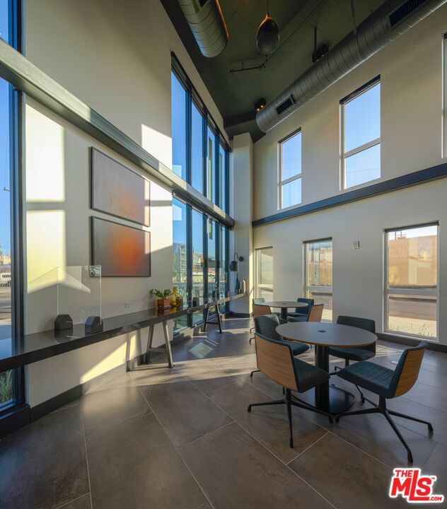 1101 N Main Street, Los Angeles CA: https://media.crmls.org/mediaz/b493b6da-54ea-4b45-ac31-0ca9760c8c44.jpg