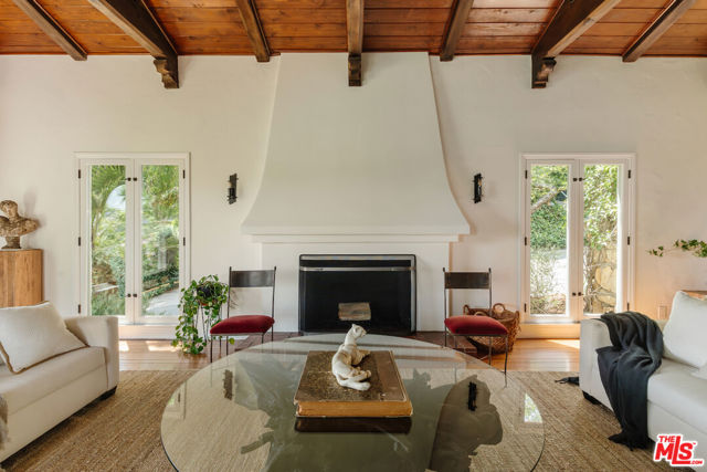 3744 Clayton Avenue, Los Angeles CA: https://media.crmls.org/mediaz/b495a25c-666e-448f-9e95-471fe52e70c9.jpg