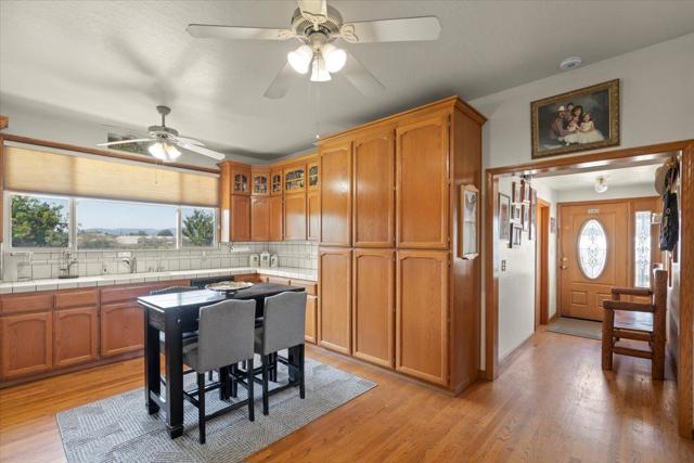 2675 Pacheco Pass Highway, Gilroy CA: https://media.crmls.org/mediaz/b4960d02-032d-47f1-9db3-9bba2ca5abc5.jpg