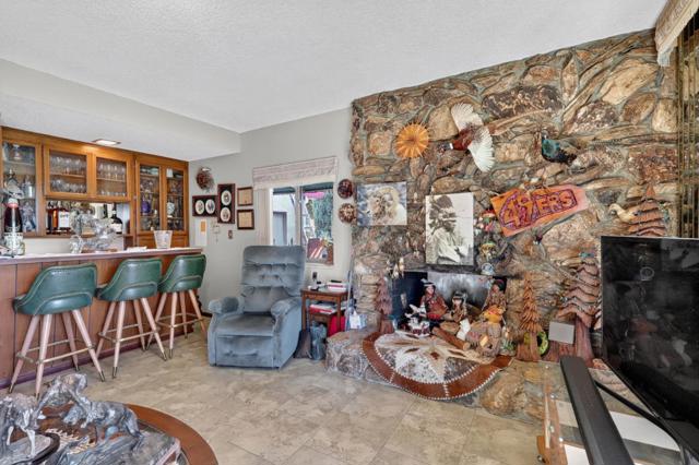 3992 Altadena Lane, San Jose CA: https://media.crmls.org/mediaz/b49616fd-0324-4076-aff3-305acd6c81e9.jpg