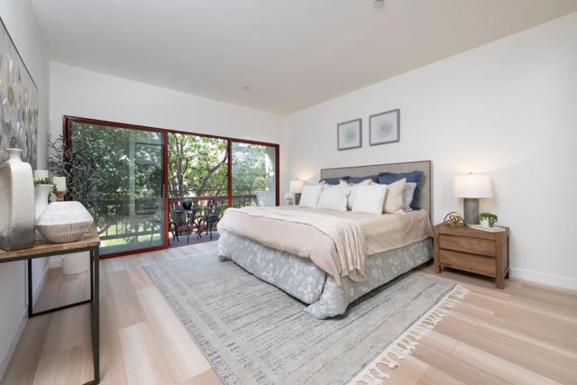 10 9th Avenue, San Mateo CA: https://media.crmls.org/mediaz/b49640a7-005f-4512-9e19-04742bd0191a.jpg