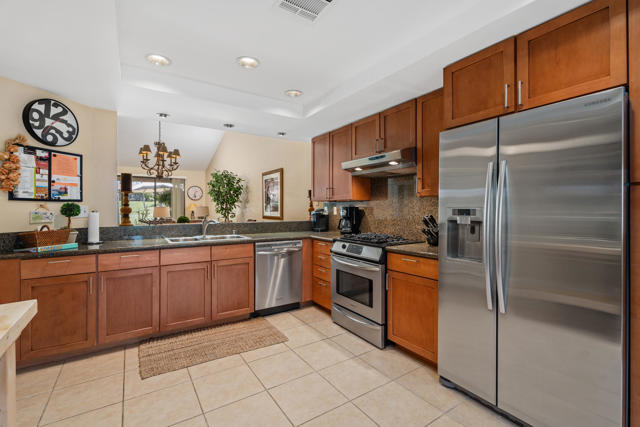 76237 Impatiens Circle, Palm Desert CA: https://media.crmls.org/mediaz/b4975e86-8a69-403d-87b9-a47677badd50.jpg