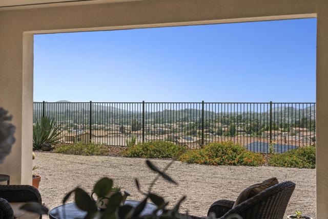 1409 Apex Place, Escondido CA: https://media.crmls.org/mediaz/b497752d-0dea-4803-82c7-cabe584c759b.jpg