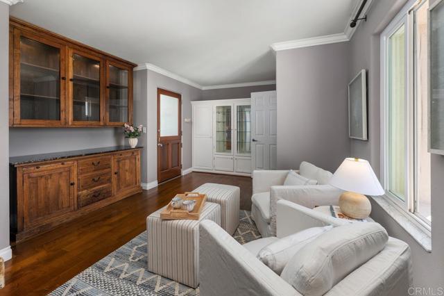 Detail Gallery Image 5 of 25 For 962 E Ave #C,  Coronado,  CA 92118 - 2 Beds | 2/1 Baths