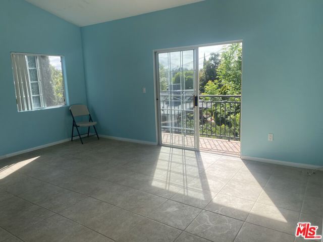 Image 21 of 31 For 6648 Gaviota Avenue