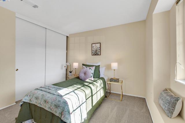 9140 Tangerine St, San Ramon CA: https://media.crmls.org/mediaz/b4987cbc-a0d7-4e4f-9902-6b5df14f7fd2.jpg