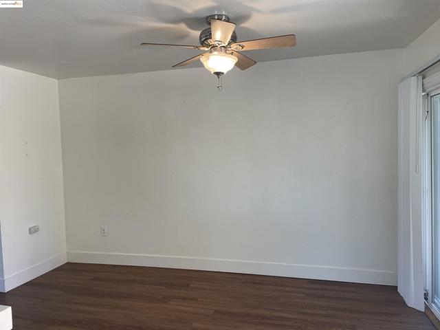 1260 Mesa St, Concord CA: https://media.crmls.org/mediaz/b49a877f-0229-4723-939b-8ec7b222de2d.jpg