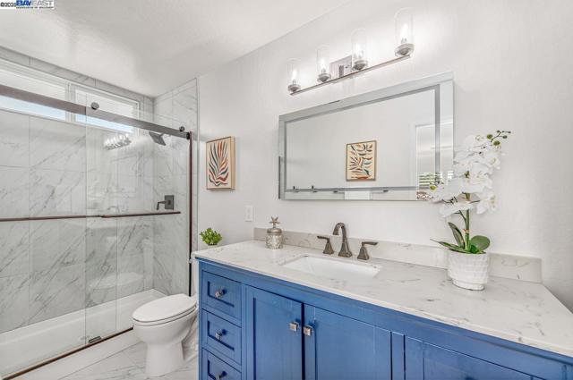 260 Mara Pl, San Ramon CA: https://media.crmls.org/mediaz/b49c27a7-009e-49db-880c-45174435acad.jpg