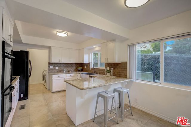 4990 Llano Drive, Woodland Hills CA: https://media.crmls.org/mediaz/b49c3399-2001-43cb-b2f2-5f6b12f670bf.jpg