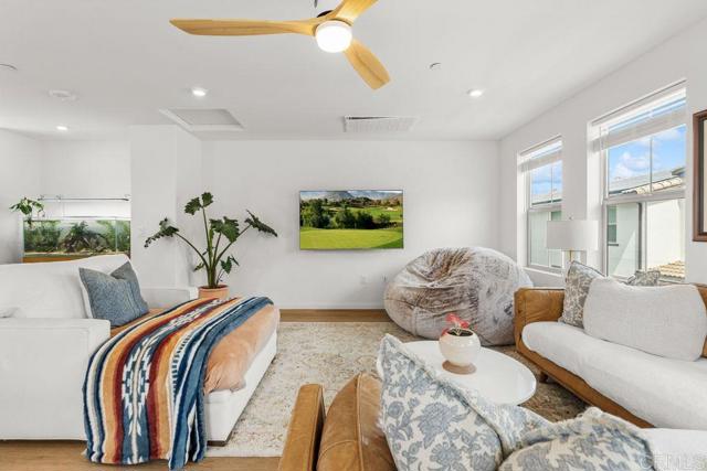 Detail Gallery Image 50 of 69 For 1763 Laurelwood Way, Oceanside,  CA 92057 - 3 Beds | 2/1 Baths