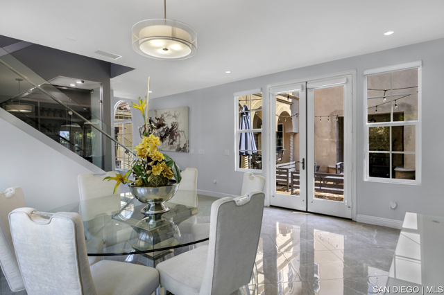 2832 Echo Ridge CT, Chula Vista CA: https://media.crmls.org/mediaz/b49cd93a-8288-428b-813b-67cadaf55d71.jpg