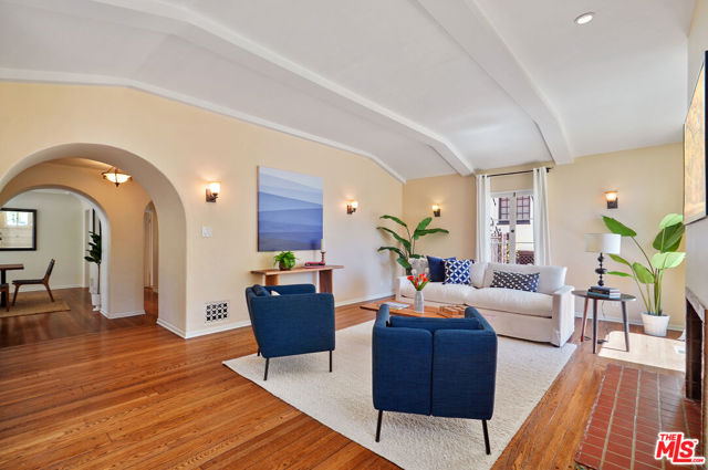 1405 HIGHLAND Avenue photo 2