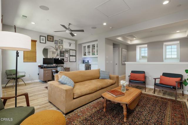 190 Chickasaw Street, Ventura CA: https://media.crmls.org/mediaz/b49ea51e-30f0-41c4-acc1-ead0969956f9.jpg