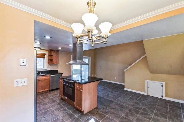 Image 9 of 30 For 23631 Country Villa Rd
