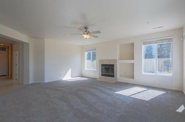 27606 Prestancia Circle, Salinas CA: https://media.crmls.org/mediaz/b49f2c2d-b5e9-44c3-9e98-e6b38f0feaa0.jpg