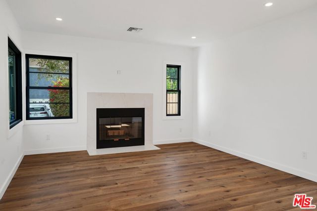 4130 VERDUGO VIEW Drive, Los Angeles CA: https://media.crmls.org/mediaz/b49f9df7-896a-4c2d-aec4-da90cc551dcb.jpg