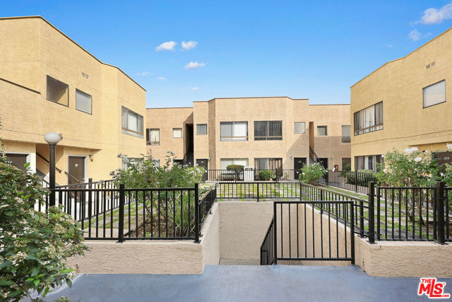 Image 8 of 24 For 1818 Vassar Street