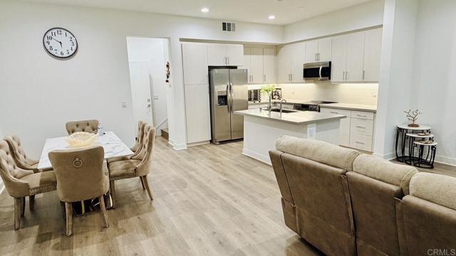 1319 Yannis Court, El Cajon CA: https://media.crmls.org/mediaz/b4a1d11b-3533-45ec-ab08-6664313bc5f8.jpg