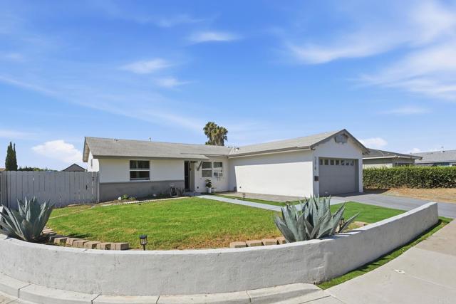394 Coralwood Dr, San Diego, CA 92114 photo 3