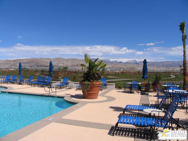39220 Calle Negrete, Indio CA: https://media.crmls.org/mediaz/b4a226fd-7946-4c03-88b9-13f2b11f8013.jpg
