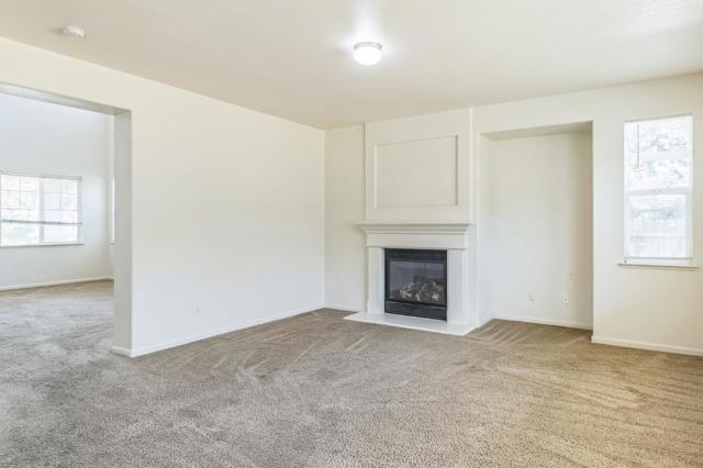 1160 Bellflower Way, Los Banos CA: https://media.crmls.org/mediaz/b4a23c45-d3ed-4471-acc8-e15c448a0ed6.jpg