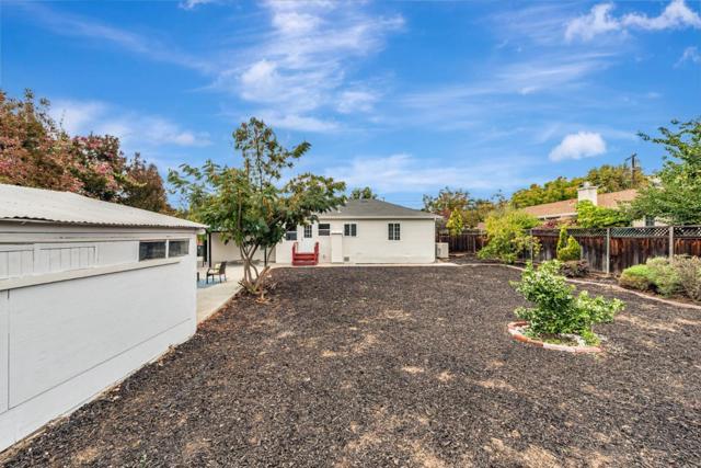 3972 Pepper Tree Lane, San Jose CA: https://media.crmls.org/mediaz/b4a38a1a-2ccc-47e8-bd76-fa4dd1a84084.jpg