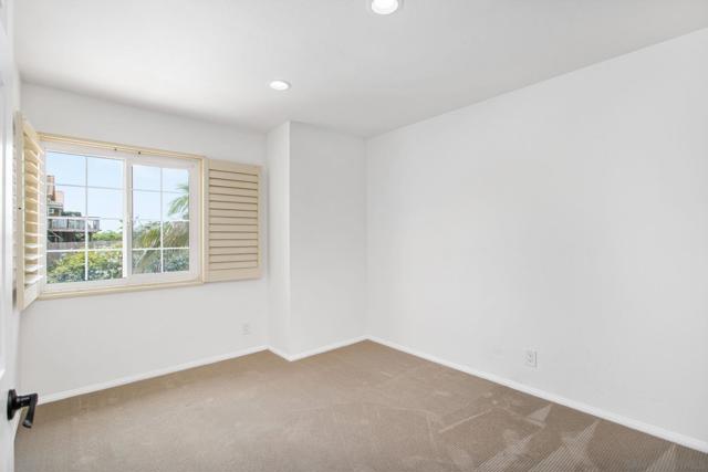 1009 Paseo La Cresta, Chula Vista CA: https://media.crmls.org/mediaz/b4a51fa7-3df9-485d-9099-f960cf21300b.jpg
