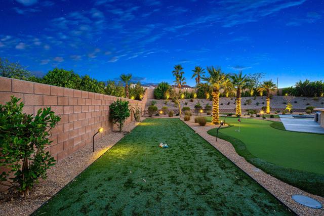 74425 Zeppelin Drive, Palm Desert CA: https://media.crmls.org/mediaz/b4a6b3ad-e275-4e3d-a6eb-9e36f2104fbc.jpg