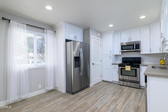 Detail Gallery Image 12 of 18 For 1262 Carlsbad Pl, Ventura,  CA 93003 - 2 Beds | 1 Baths