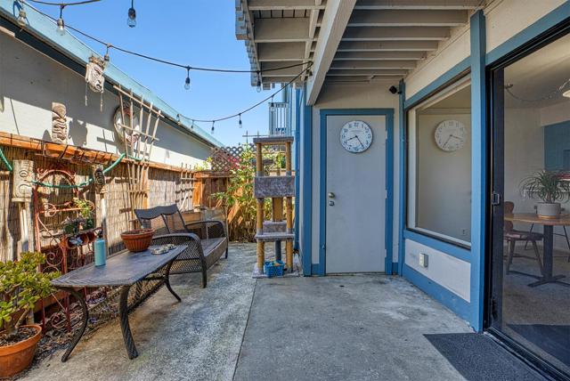 1925 46th Avenue, Capitola CA: https://media.crmls.org/mediaz/b4a8d661-8f7b-40a1-ada2-7ebb32a8ddd3.jpg