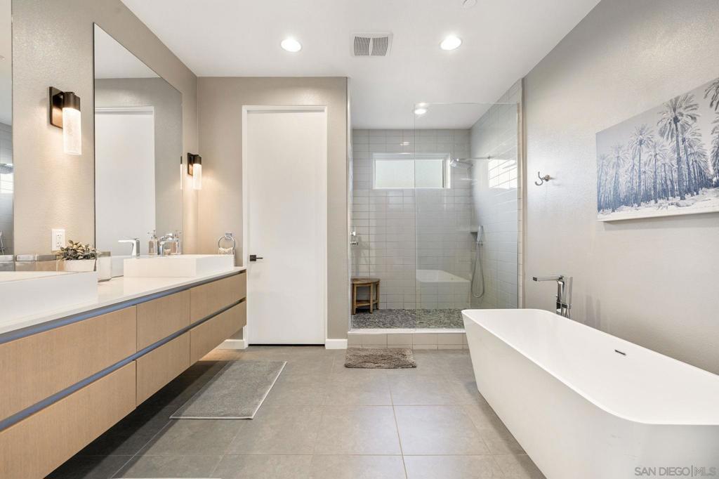 MLS #250044745SD image #17