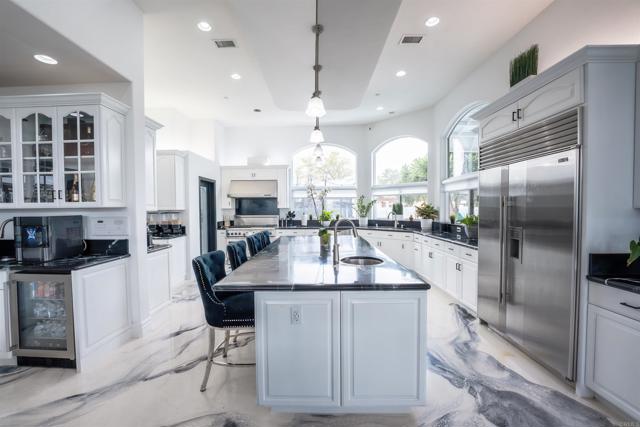 733 CLAYBURN CT, Alpine CA: https://media.crmls.org/mediaz/b4aad83d-6995-4d98-a850-f8cd4a4b372f.jpg