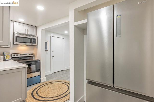 539 Golden Gate Ave, Richmond CA: https://media.crmls.org/mediaz/b4abb3ae-3cbc-4bd1-afd6-37952a930585.jpg