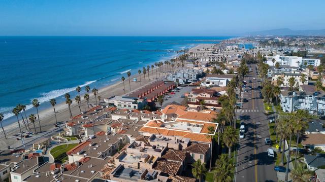 Detail Gallery Image 2 of 33 For 621 N Pacific St #204,  Oceanside,  CA 92054 - 2 Beds | 2 Baths