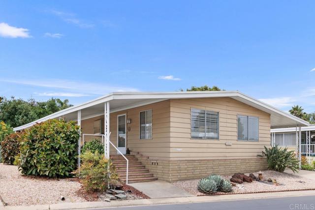 Detail Gallery Image 1 of 23 For 4967 Cindy Ave, Carlsbad,  CA 92008 - 2 Beds | 2 Baths