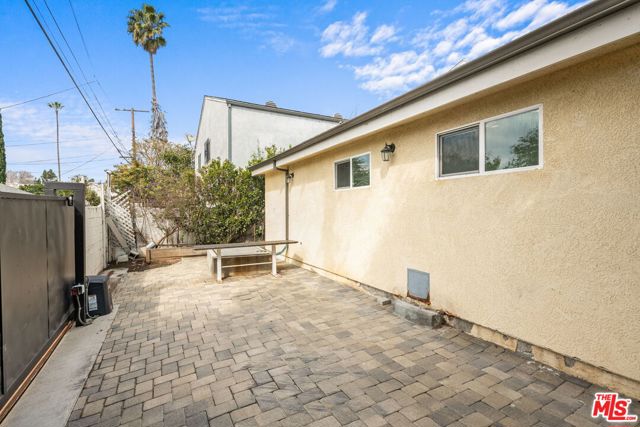 1719 Wellesley Avenue, Los Angeles, California 90025, 7 Bedrooms Bedrooms, ,5 BathroomsBathrooms,Single Family Residence,For Sale,Wellesley,25499253