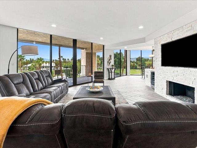 910 Island Drive #406, Rancho Mirage, CA 92270