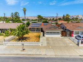 1868 Crinan Drive, San Jose CA: https://media.crmls.org/mediaz/b4ae8af9-0ea3-49fb-a693-509b127625ae.jpg