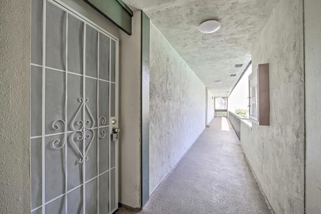 MLS #250036648SD image #23