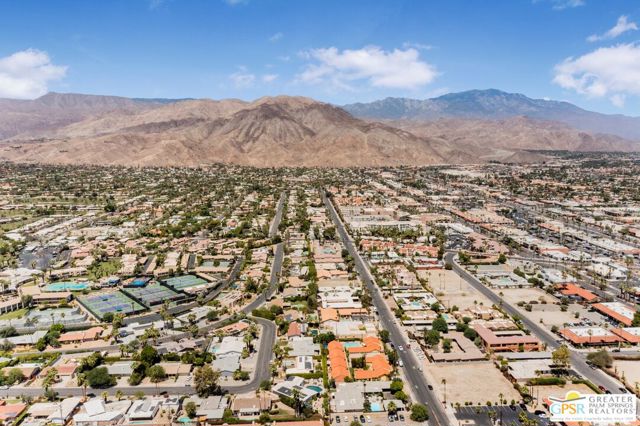 73940 Mountain View Avenue, Palm Desert CA: https://media.crmls.org/mediaz/b4aed305-f639-4e4a-b1fd-7e0d16171f62.jpg